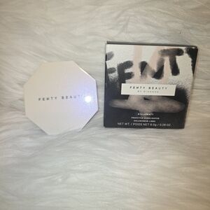 Fenty Beauty Highlighter - Shimmering White